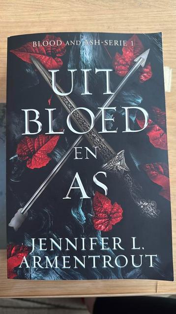 Van bloed en as - Jennifer L. Armentrout beschikbaar voor biedingen