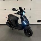 Piaggio Zip Brom 45kmh Mat Zwart S kappen Led Pakket, Fietsen en Brommers, Scooters | Piaggio, Ophalen, Maximaal 45 km/u, Zip