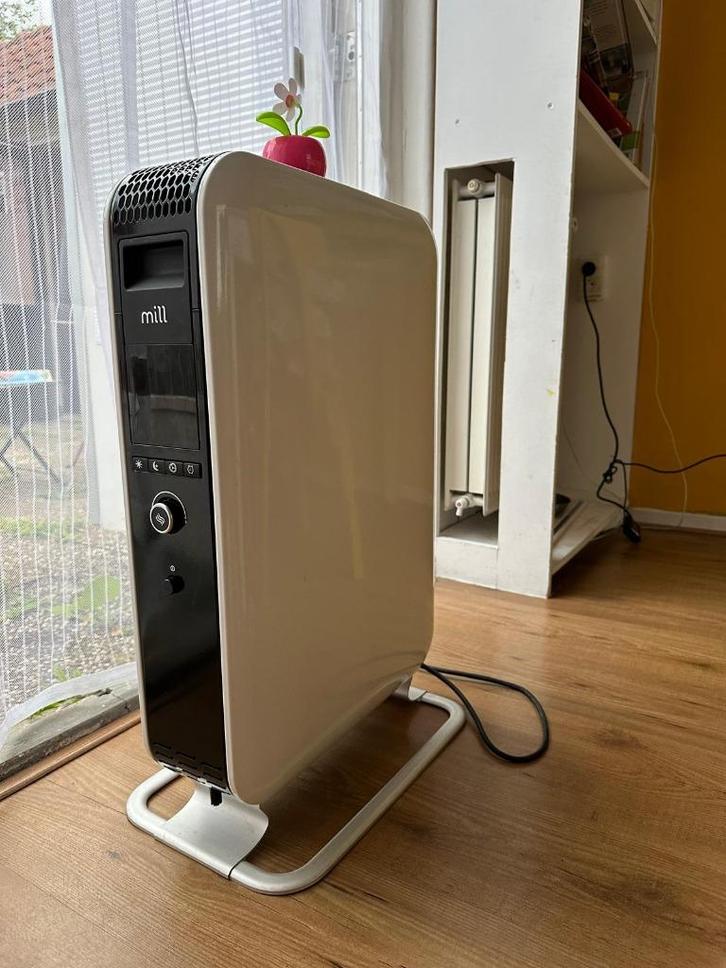 Mill AB-H2000DN: Elektrische radiator met thermostaat, Doe-het-zelf en Verbouw, Verwarming en Radiatoren, Zo goed als nieuw, Radiator