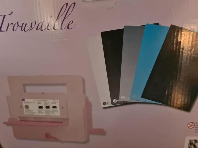 Joy! Trouvaille, Hobby en Vrije tijd, Knutselen, Zo goed als nieuw, Materiaal, Ophalen