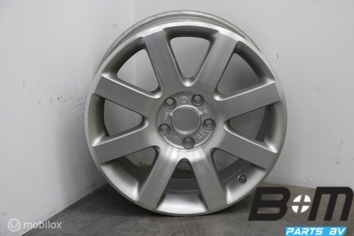 NIEUWSTAAT! Org. 1 losse 17 inch velg VW Golf 5! 1K0601025M, Auto-onderdelen, Banden en Velgen, Velg(en), Gebruikt