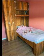 Eenpersoons kinder bed met kast ruimte 90x200cm, Huis en Inrichting, Slaapkamer | Bedden, Eenpersoons, Zo goed als nieuw, Hout