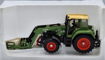 Fendt 409 Vario met Voorlader en Baal beschikbaar voor biedingen