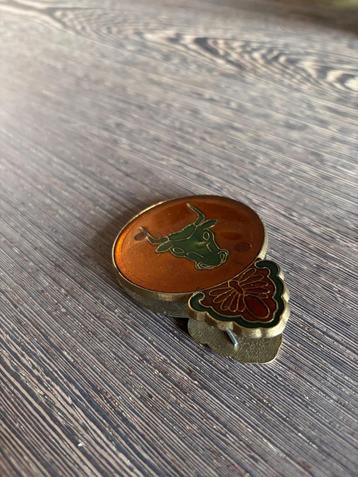 Messing papier clip beschikbaar voor biedingen