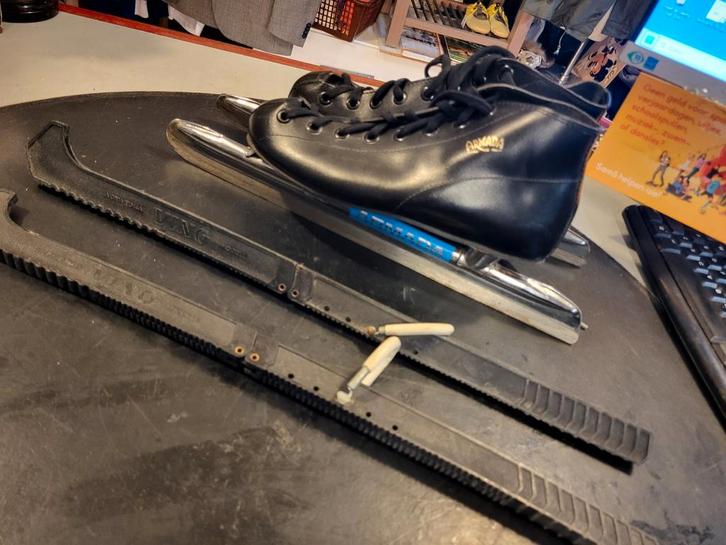 Viking Armada Noren Schaatsen - Maat 25 is 39, Sport en Fitness, Schaatsen, Gebruikt, Noren, Viking, Ophalen of Verzenden