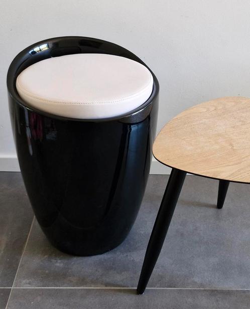 Kruk zwart wit design, Industrieel, vintage/retro, Huis en Inrichting, Krukjes, Gebruikt, Ophalen
