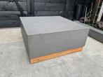 Tafel van teak & lichtgewicht betonlook 70x70 van Applebee, Ophalen, Zo goed als nieuw