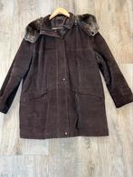 Bruine jas van suède voor het najaar / winter: maat 52, Ophalen of Verzenden, Gedragen, Bruin, Jas of Mantel