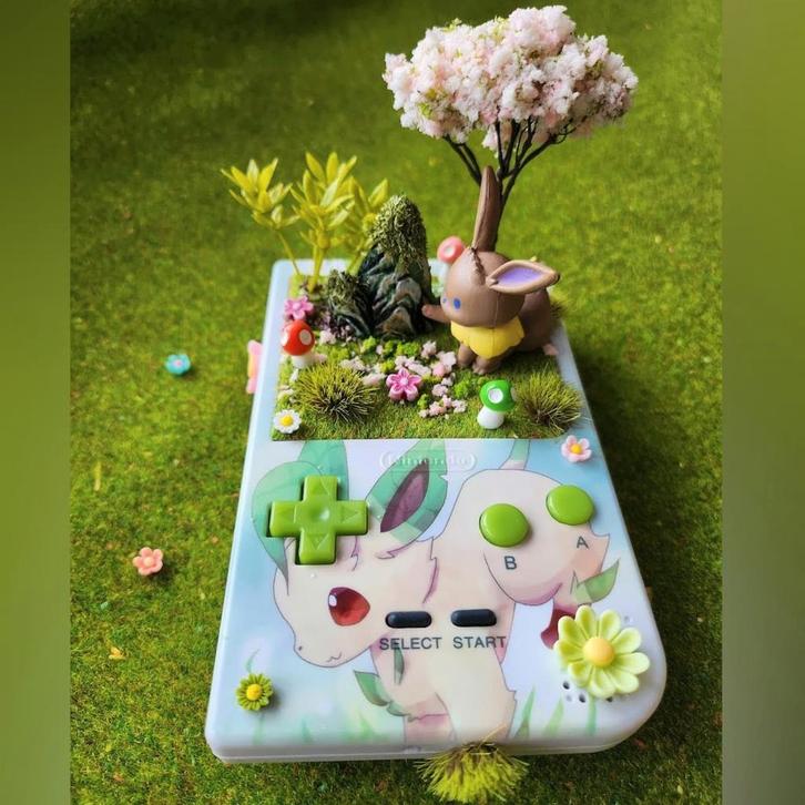 Gameboy terrarium Pokemon Eevee diorama, Verzamelen, Poppetjes en Figuurtjes, Ophalen of Verzenden