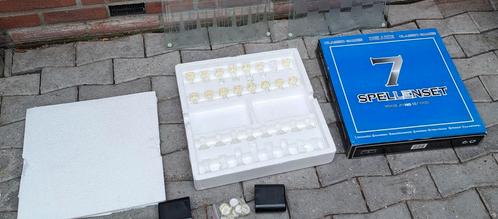 Te koop 7 glazen spellen nieuw in doos, Hobby en Vrije tijd, Gezelschapsspellen | Bordspellen, Nieuw, Een of twee spelers, Reisspel