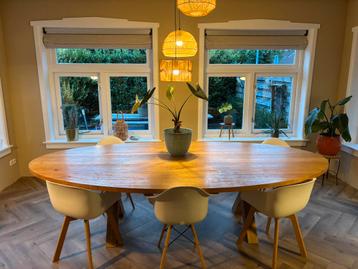 Prachtige masief eiken houten eettafel/leestafel beschikbaar voor biedingen
