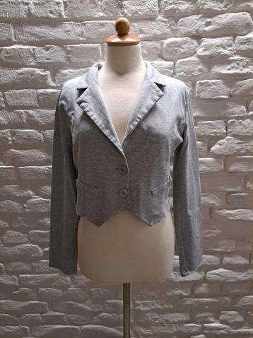 Mooi vest, identita maat 42 beschikbaar voor biedingen