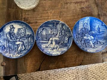 3 leuke bordjes. beschikbaar voor biedingen