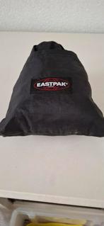 Eastpak Regenhoes voor Tas, Gebruikt, 25 tot 40 cm, Ophalen of Verzenden, Waterdicht