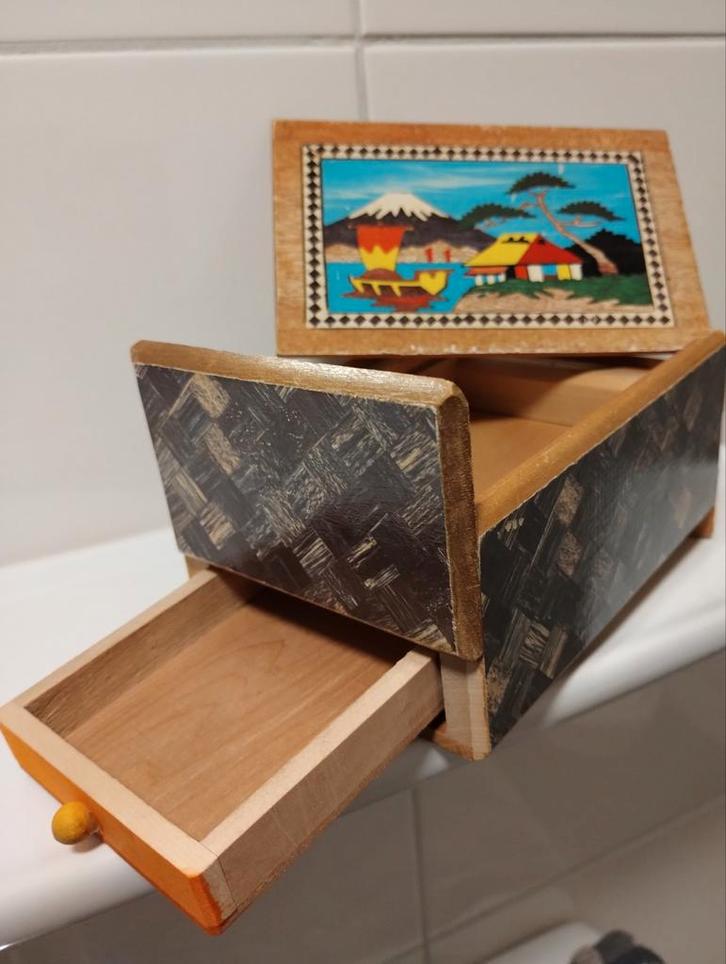 Vintage jaren vijftig japans houten puzzeldoos, Antiek en Kunst, Antiek | Speelgoed, Ophalen of Verzenden