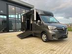 Renault STX paardenwagen 2022 nieuwstaat Paardenvrachtwagen, Dieren en Toebehoren, Paarden en Pony's | Trailers en Aanhangwagens