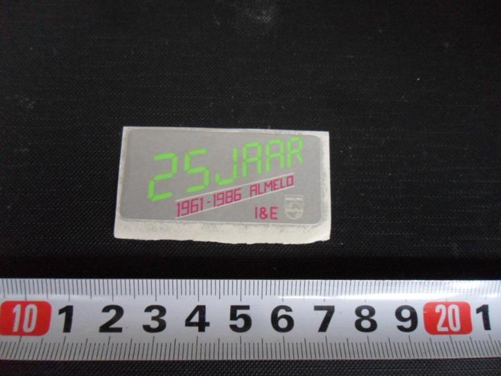 sticker philips 25 jaar 1961-1986 almelo I&E *, Verzamelen, Stickers, Zo goed als nieuw, Ophalen