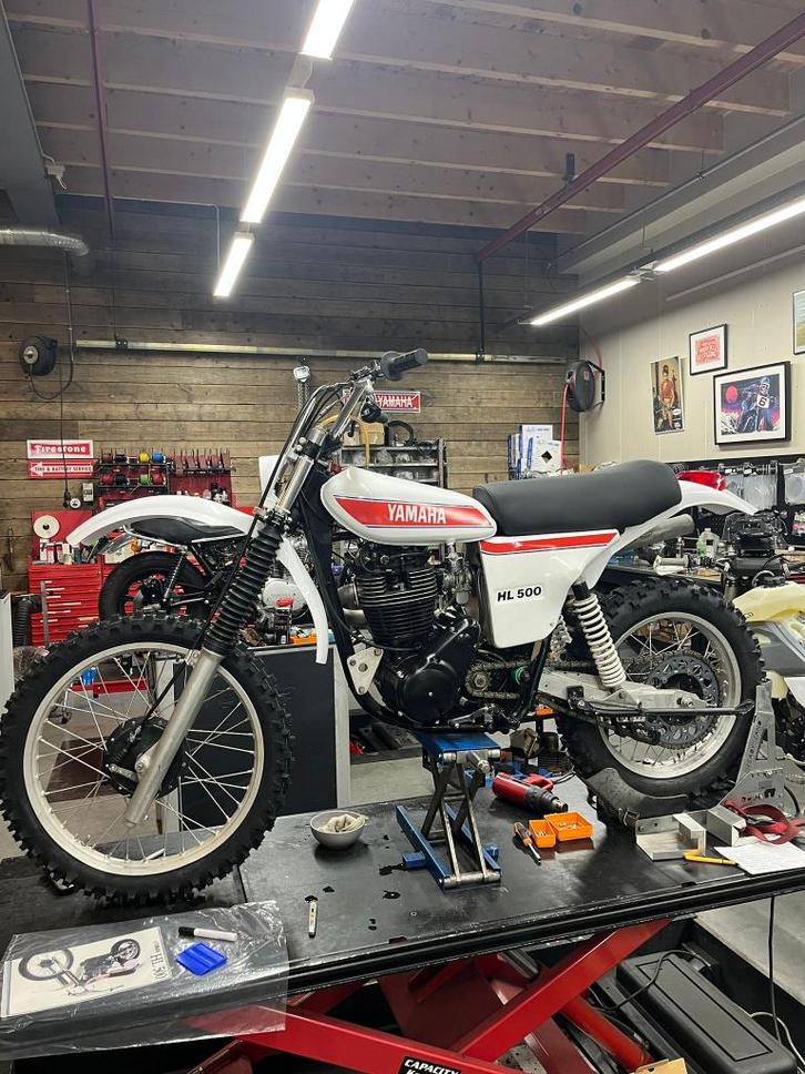 ORIGINELE YAMAHA HL 500 ENDURO, Motoren, Motoren | Oldtimers, Enduro, meer dan 35 kW, 1 cilinder, Ophalen