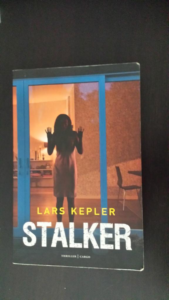 Lars Kepler - Stalker, Boeken, Thrillers, Zo goed als nieuw, Scandinavië, Ophalen of Verzenden
