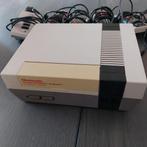 Nintendo NESE 001, Spelcomputers en Games, Spelcomputers | Nintendo NES, Ophalen of Verzenden, Gebruikt, Met 3 controllers of meer