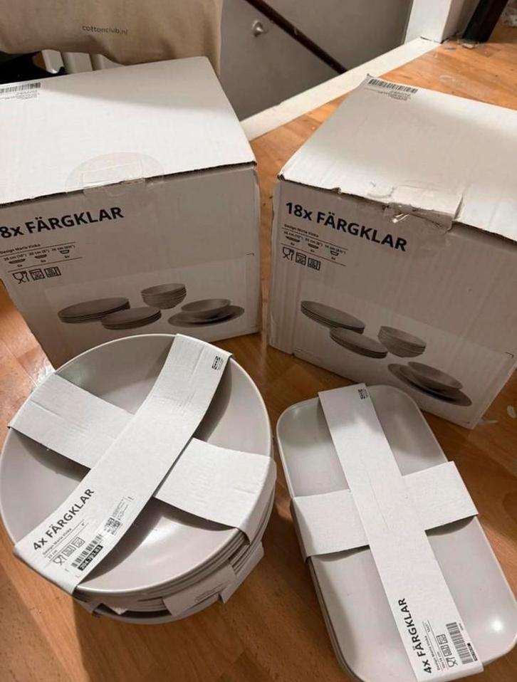 52 delige IKEA serviesset FARGKLAR, Huis en Inrichting, Keuken | Servies, Zo goed als nieuw, Bord(en), Wedgwood, Aardewerk, Ophalen