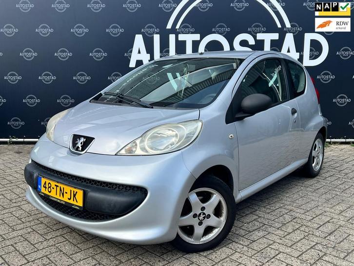 Peugeot 107 1.0-12V XR NL-Auto / NAP / APK, Auto's, Peugeot, Bedrijf, Te koop, ABS, Airbags, Isofix, Metallic lak, Radio, Sportstoelen