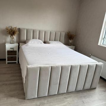 Goedkoopste Bed 140 200 160 200 Bedden Opberg Boxspring SALE beschikbaar voor biedingen