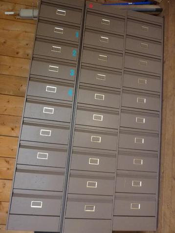 vintage archiefkast, dossierkast, ijzeren kast, retro, kast beschikbaar voor biedingen