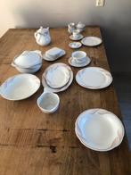 Mooi uitgebreid servies, Ophalen