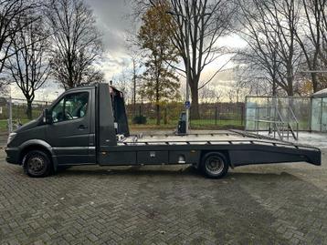 Mercedes oprijwagen autotransporter V6 automaat tijhof beschikbaar voor biedingen