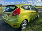 Ford Fiesta 1.25 Titanium trekhaak airco en zeer netjes, Voorwielaandrijving, Parkeersensor, Stof, 1242 cc