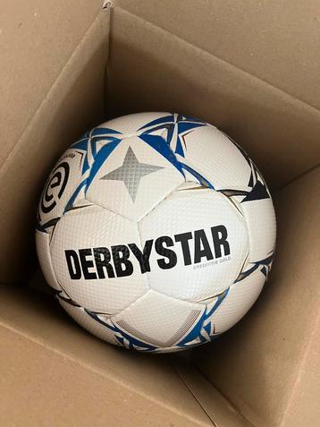 Derbystar Eredivisie Gold Voetbal Nieuw Fifa beschikbaar voor biedingen
