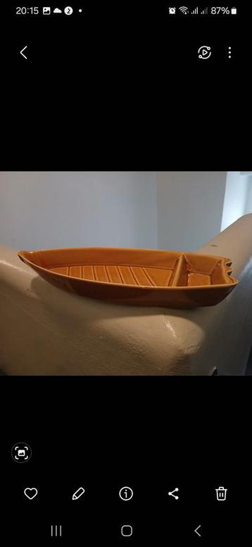 Keramische boot schaal beschikbaar voor biedingen