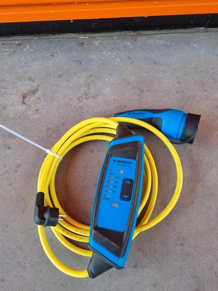 Laadkabel thuislader type 2 mennekes 6-13A instelbaar lader, Auto-onderdelen, Elektronica en Kabels, Gebruikt, Ophalen of Verzenden