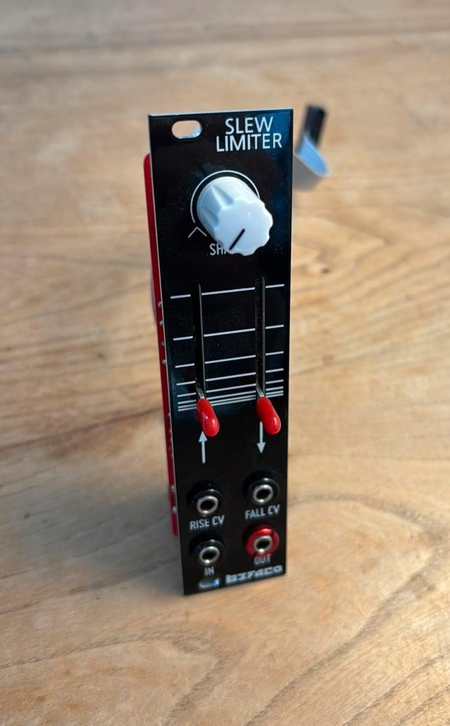 Befaco VC slew limiter