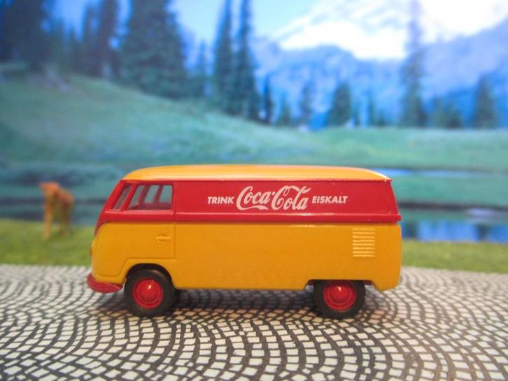 1950 Volkswagen T1 Barn Door Transporter - Brekina Coca Cola, Hobby en Vrije tijd, Modelauto's | 1:87, Zo goed als nieuw, Bus of Vrachtwagen