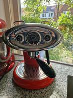 X7.1 IPERESPRESSO Illy Espresso Machine rood, Witgoed en Apparatuur, Koffiezetapparaten, Ophalen, Koffiepads en cups, Gebruikt