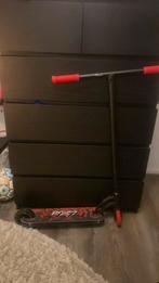 Stuntstep rood met zwart, Ophalen of Verzenden, Zo goed als nieuw, Gewone step, MGP stuntstep