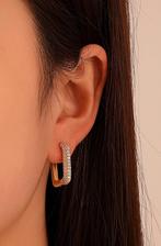 Hoops square oorbellen met strass steentjes, Sieraden, Tassen en Uiterlijk, Oorbellen, Overige materialen, Hangers, Nieuw, Ophalen of Verzenden
