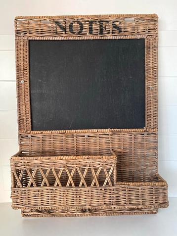 Rieten Krijtbord met Opbergvakken Notes rotan , rattan beschikbaar voor biedingen