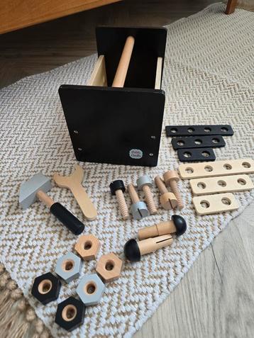 Petite amelie gereedschapskist hout beschikbaar voor biedingen