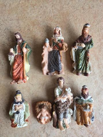 kerstfiguren voor kerststal, kerstgroep beschikbaar voor biedingen