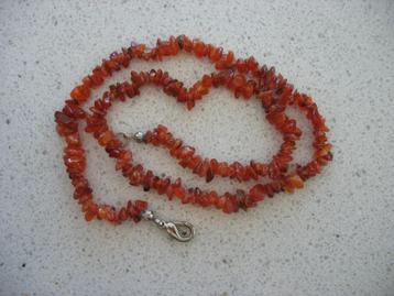 Korte Ketting met Kleine Amberkleurige Kralen Vintage beschikbaar voor biedingen