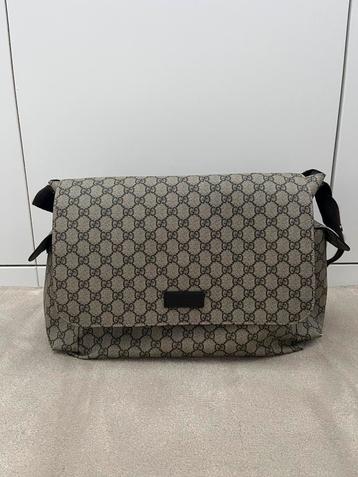 Gucci luiertas- GG Supreme canvas diaperbag beschikbaar voor biedingen