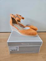 Tamaris sandalen met sleehak, maat 36. NIEUW!, Tamaris, Nieuw, Oranje, Sandalen of Muiltjes