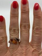 T109 Prachtige zilveren ring barnsteen maat 19, Sieraden, Tassen en Uiterlijk, Antieke sieraden, Ophalen of Verzenden, Zilver