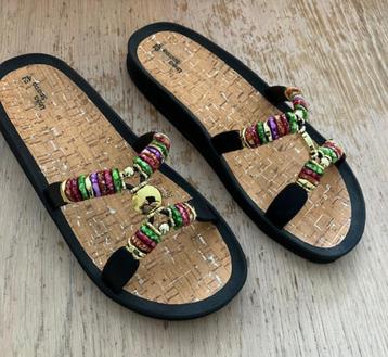 slippers maat 42 beschikbaar voor biedingen