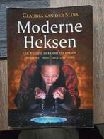 Moderne Heksen - Wijsheid in Dagelijks Leven, Boeken, Gelezen, Overige typen, Ophalen of Verzenden, Claudia van der Sluis