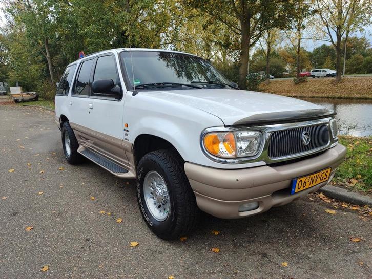 Ford Mercury mountaineer 5.0 V8 wit 2000 Nieuwe APK!, Auto's, Ford, Bedrijf, Explorer, Airconditioning, Boordcomputer, Centrale vergrendeling