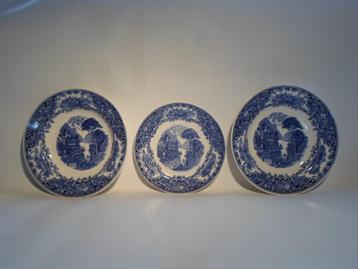 Petrus Regout Castillo Borden beschikbaar voor biedingen